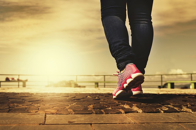 Pourquoi j&rsquo;ai mal aux pieds quand je marche ?