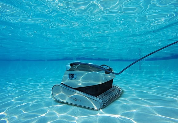 robot automatique nettoyeur piscine